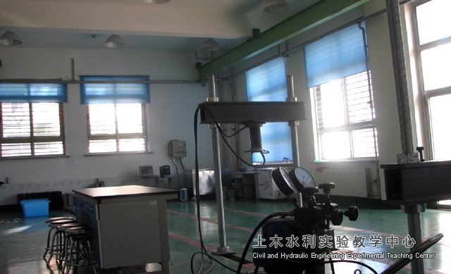 位于实验4号楼1楼的教学实验场地(?